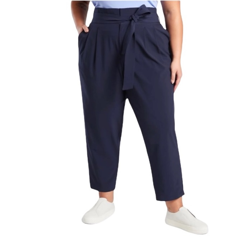 NWT Athleta Skyline Pant II. Navy Blue. Size 24
